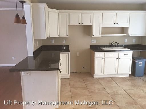 5th image of 26751 Lehner St