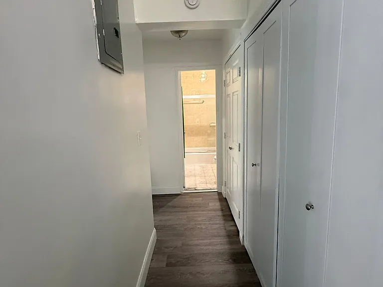 2661 Marion Ave — Photo 9