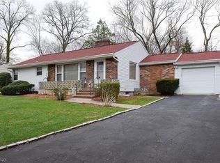 57 Perry St, Whippany, NJ 07981