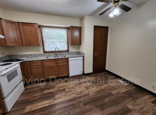 1514 David Dr, Lincoln, NE 68504