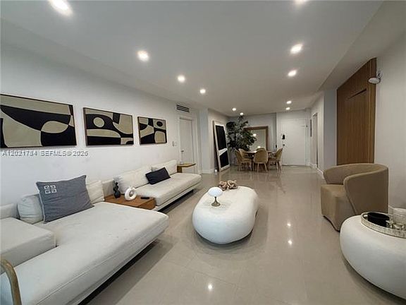 5th image of 2030 S Ocean Dr APT 2118