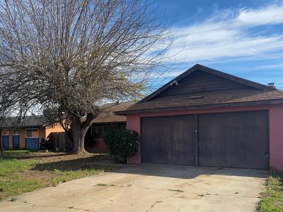 988 Laurel Avenue, Lindsay, CA, 93247