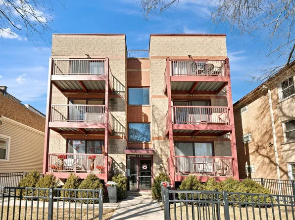 4716 W Addison St APT 2W, Chicago, IL 60641