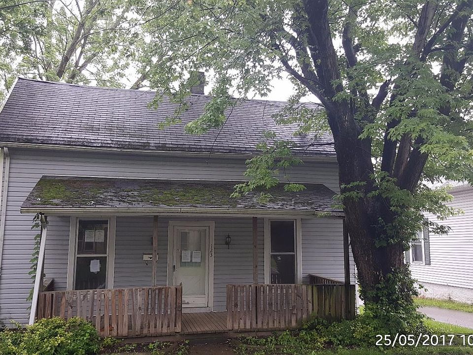 1st image of 123 E Pleasant St