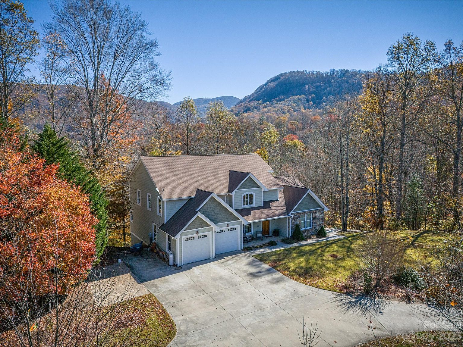 98 Sovereign Ln, Fairview, NC 28730 MLS 4042263 Zillow