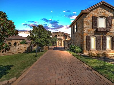 203 Dominion, Horseshoe Bay, TX, 78657