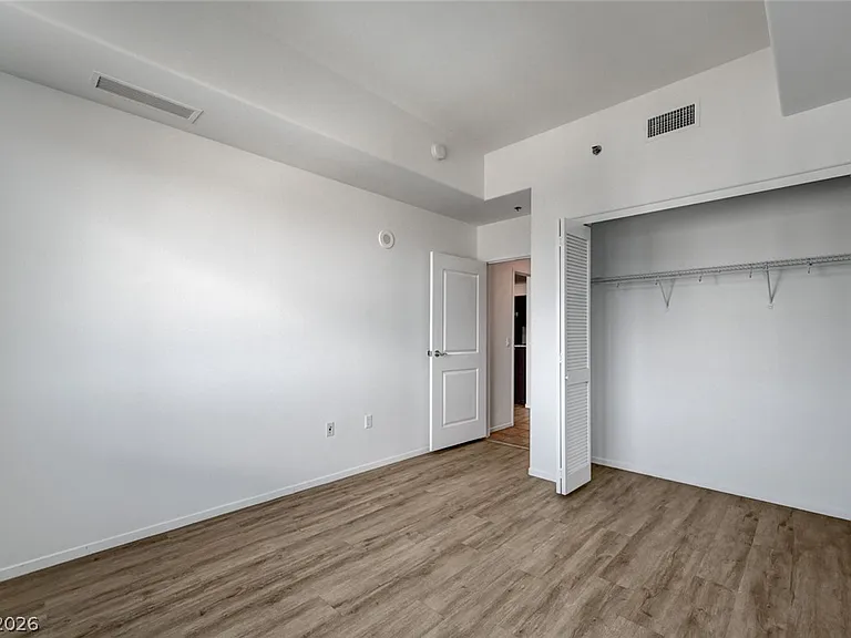 8255 Las Vegas Blvd S #715 — Photo 19
