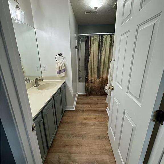 3547 Queen Victoria Ct — Photo 22