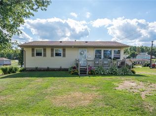 136 Laurel Ln, Latrobe, PA 15650