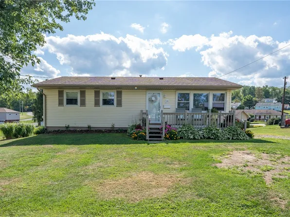 136 Laurel Ln, Latrobe, PA 15650