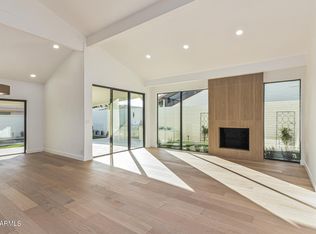 7369 E KRALL Street, Scottsdale, AZ 85250