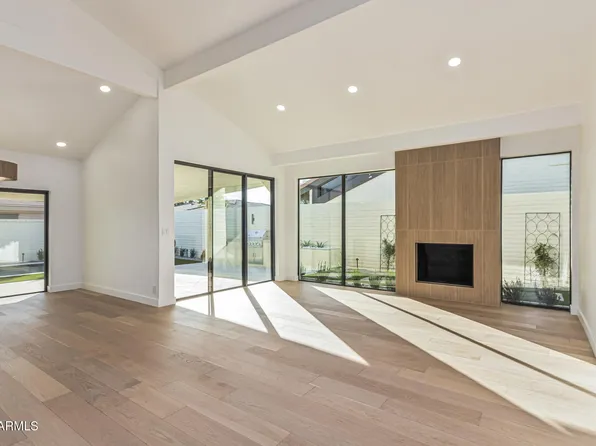 7369 E KRALL Street, Scottsdale, AZ 85250