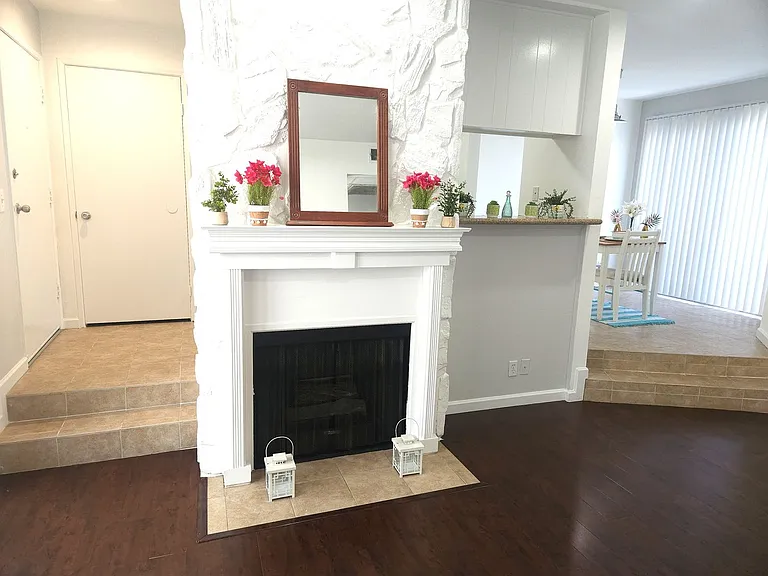 13028 Valleyheart Dr — Photo 13