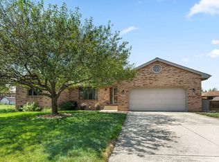 1033 Sandy Ridge Ct, Dyer, IN 46311