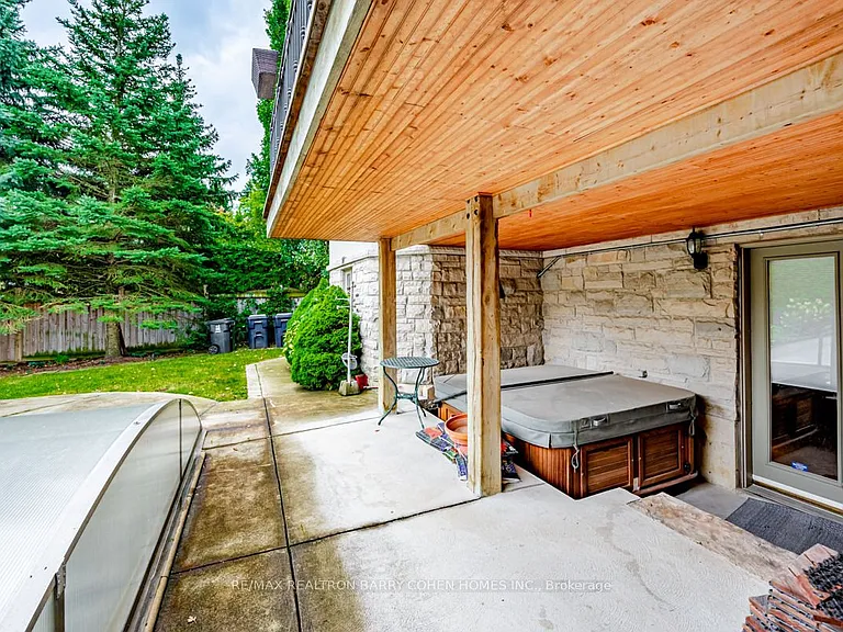 8 York Rd — Photo 38