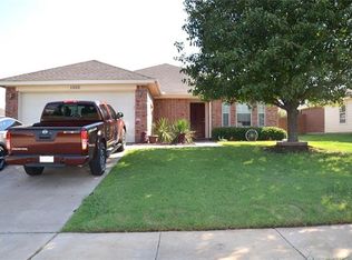 1033 Ridge Top Dr, Burleson, TX 76028