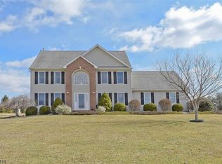 40 Washburn Rd, Port Murray, NJ 07865