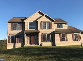 8 Sage Dr, Pottstown, PA 19465