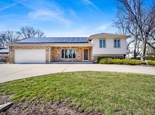 5N464 Neva Ter, Itasca, IL 60143