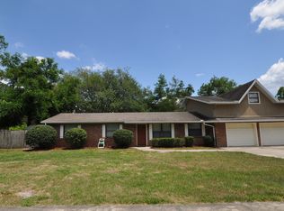 409 Lake Markham Rd, Sanford, FL 32771