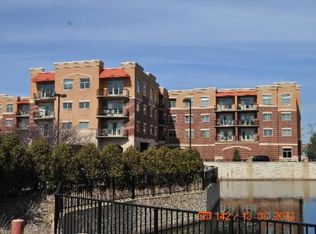 1210 N Foxdale Dr #2-108, Addison, IL