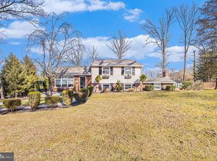 537 Bob White Ter, Wayne, PA 19087