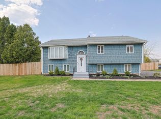 8 Country Ln, Warwick, NY 10990