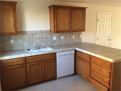 379 to 382- 2150 W. Lark Ave. — Photo 2