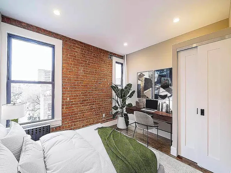 24 Avenue A #5 — Photo 6
