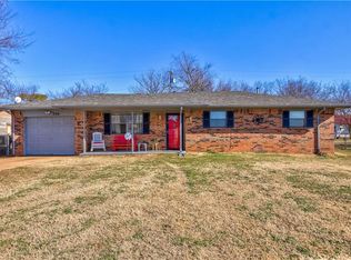 506 Ash St, Wellston, OK 74881