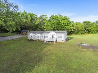 1740 Oil Springs Rd, Winchester, KY 40391