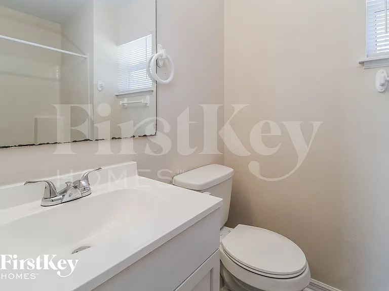 711 Hamster Way — Photo 12