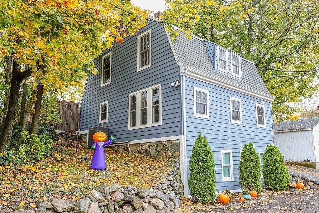 16 Wenham St, Danvers, MA 01923 Zillow
