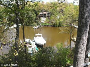 250 Tolstoy Ln, Severna Park, MD