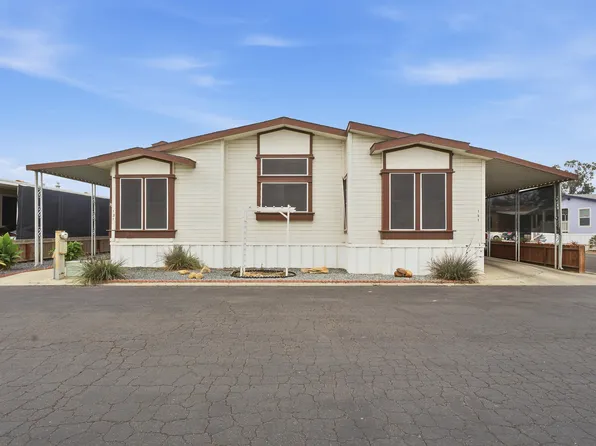 900 E Rankin Avenue #121, Tulare, CA 93274