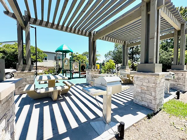 12210 Halle Way — Photo 44