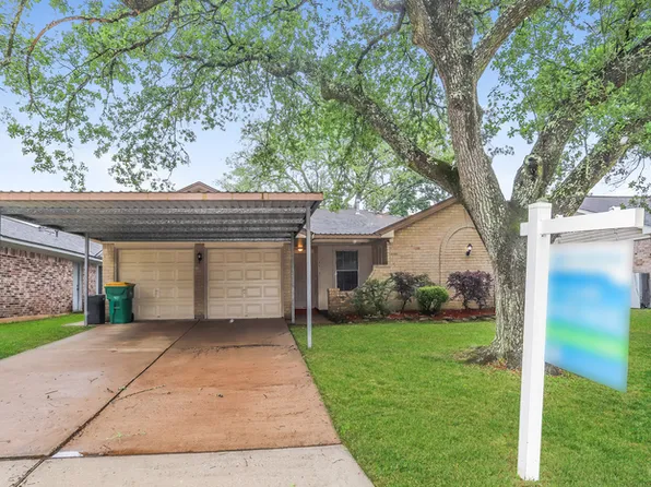 4313 Lariat Dr, Baytown, TX 77521