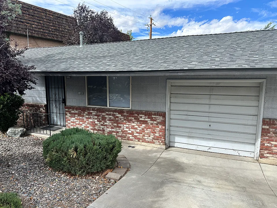 1083 Brinkby Ave