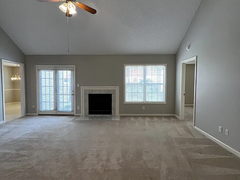 3427 Poplar Hl — Photo 55