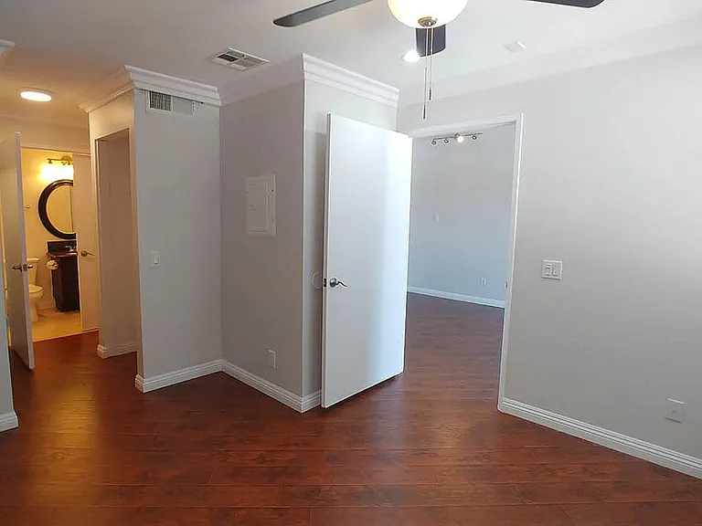 Villa De Adel Apts — Photo 150