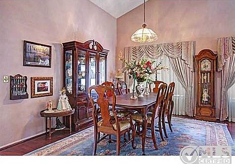 5th image of 5484 Bloch St