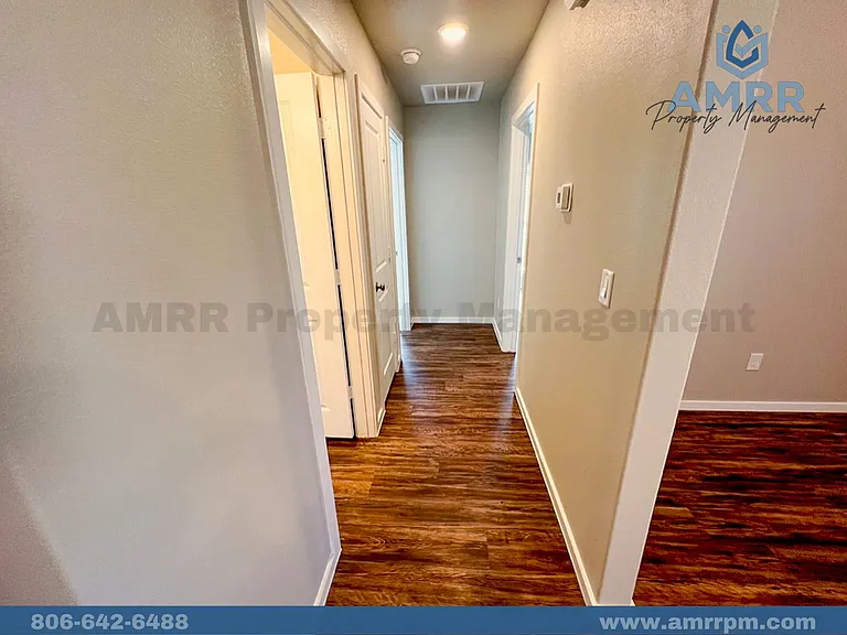 2029 Kenwood Ave — Photo 14