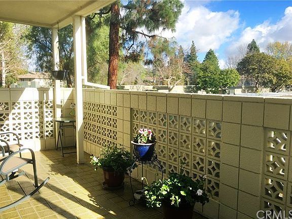 Spacious Outdoor Patio with great Views!