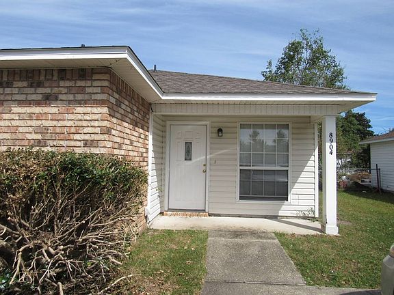 2nd image of 8904 Forest Oak Dr