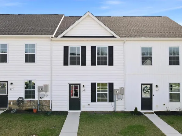 208 White Violet Way, Kearneysville, WV 25430