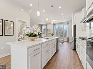 24133 Ullapool Ter, Sterling, VA 20166