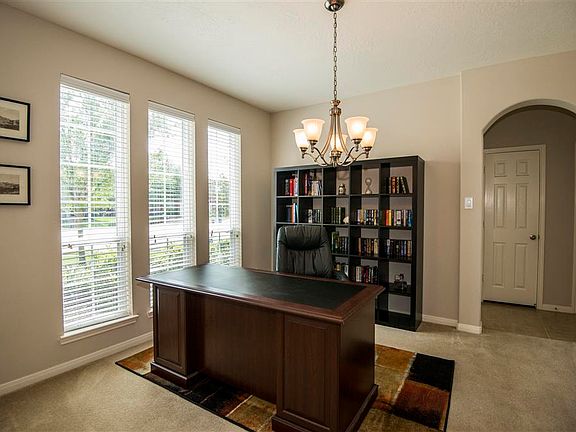 5th image of 606 Boxelder Pointe Ct
