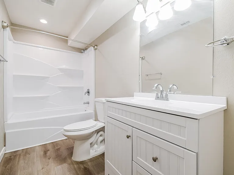 3406 W Luge Ln — Photo 15