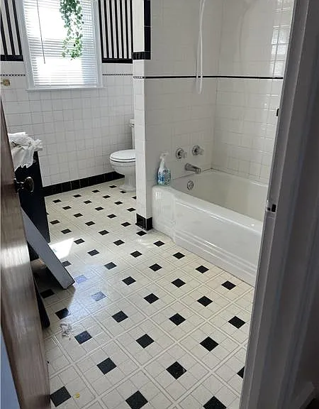 130 W McConnell Ave — Photo 9