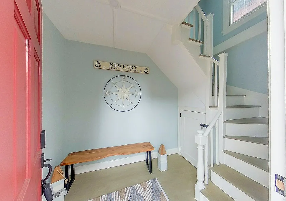 4 bed, 1270 sqft, $8,000 — Photo 2